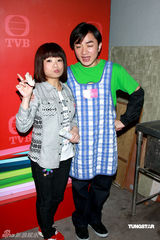 幻灯图：苟云慧笑言是“绝缘” 不惧与黄宗泽传绯闻