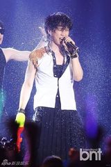 组图：任昌丁玄振英等献唱《青春之夜2》演唱会