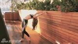 组图：米兰达拍健身大片 生活全心投入才有乐趣