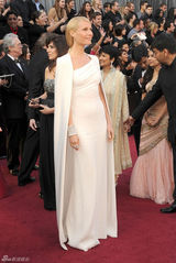 高清组图：奥斯卡红毯格温妮丝-帕特洛白色礼服