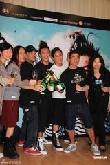 组图：林海峰红馆演出 草蜢任嘉宾杨千嬅捧场