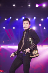 高清组图：SJ巡演首尔启航 舞台绚丽现场火爆