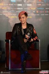 组图：周秀娜性感宣传《西游》赞星爷才华无敌