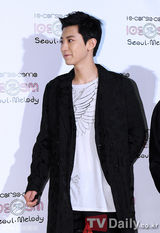 组图：SM家族总动员 SJ酷帅少时性感SHINee个性