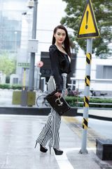 明星爱街拍38期：各式条纹风潮来袭