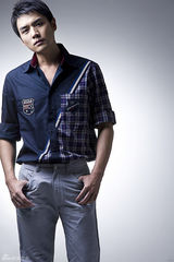 组图：霍政谚时尚大片 尽显冷峻忧郁气质