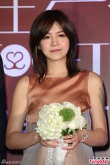 组图：陈妍希难忘前男友 大赞新片搭档甄子丹