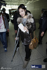 组图：SHINeeBEAST等赴巴黎参加《音乐银行》公演