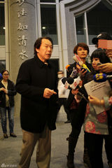 组图：高凌风儿子亲述父死讯 余天悲痛落泪