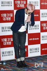 组图：韩星GD出席个唱3D电影试映会显时尚