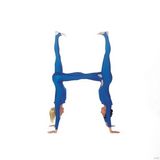 幻灯图：美国舞蹈演员用身体摆出26个英文字母造型