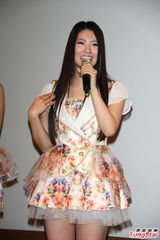 组图：AKB48北原里英等旋风访台 秀中文拜早年