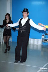 组图：《我猜》正式更名 侯佩岑主持搭档吴宗宪