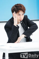 组图：SJ-M与MBLAQ等热唱《MCD》 2NE1夺冠