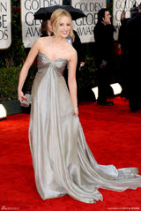 高清组图：戴安娜-艾格伦飘逸长裙好似花仙子