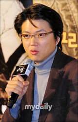 组图：柳承龙等出席韩国影片《孩子们》发布会