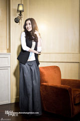 高清组图：王雅捷家居写真曝光 春意浓浓柔情浪漫