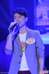 组图：谭咏麟新歌获赞 阿Sa(蔡卓妍)事前不知阿娇(钟欣桐)改名