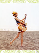 组图：佐佐木希写真集风格多变