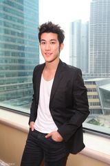 组图：新青年李治廷：某个瞬间我爱上范冰冰了