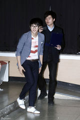 组图：ZE:A Jewelry出席暴力预防宣传大使委任仪式