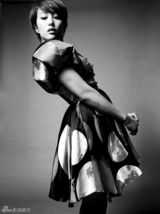 组图：李欣汝时尚大片华丽转身 林无敌爱走文艺风