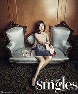 组图：韩星金荷娜时尚写真 高贵优雅性感迷人