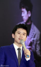 组图：张杰发新辑回顾十年历程 在计划生宝宝