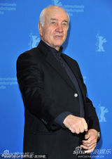 高清组图：阿明-缪勒-斯塔尔现身 被授予终身成就奖