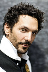 高清图：法国影星希思黎写真 性感眼神魅惑十足