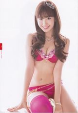 组图：AKB48成员性感加冕照曝光