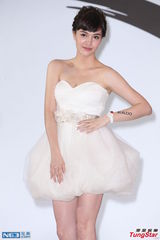 组图：张榕容产后复出 瘦身秀好身材抢奶粉钱