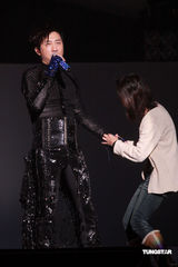 幻灯：庾澄庆个唱张学友助阵 与周秀娜贴身热舞