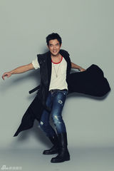 组图：任贤齐首推春日写真活力四射