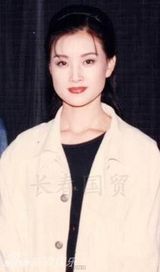 组图：宋祖英罕见少女旧照容貌清丽