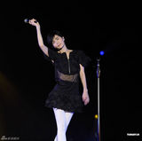 高清组图：王菲重庆个唱收官 简洁纱裙飘然欲仙