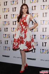 组图：梁朝伟张家辉碰头不聊金马奖