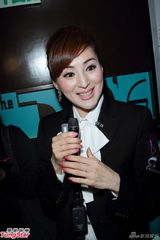 组图：罗霖特训亚姐餐桌礼仪 辞任仁美清叙主席