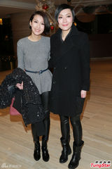 组图：胡杏儿钟嘉欣着古装贺杨潮凯江叮叮婚礼