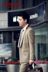 组图：贾乃亮《时光》海量帅图 展型男魅力