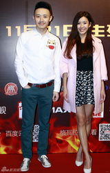 组图：《饥饿游戏2》首映红毯曲婉婷邓家佳助阵