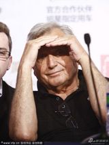 组图：金爵奖评委齐亮相 宁浩疲惫心不在焉