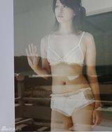 组图：岩佐真悠子性感写真突破尺度