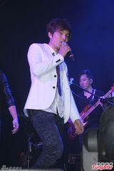 组图：林宥嘉与歌迷互动 召王仁甫孙协志合体