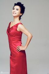 高清图：李玲玉最新写真出炉 纯净优雅似玫瑰绽放