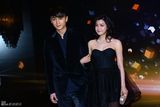 组图：2013微博之夜红毯 陈晓【演员】帅气陈妍希露酥胸