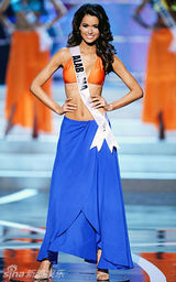 组图：2013美国小姐冠军出炉 25岁会计师问鼎