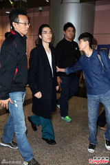 组图：萧敬腾盼两嫌主动投案 不愿假设幕后黑手