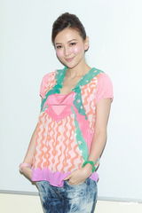 高清组图：诸葛梓岐高海宁助阵《魔法擂台》录影 