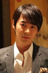 组图：神话Junjin欲进军中国 想与Andy共舞